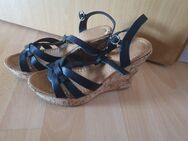 abgenutzte abgetragene ausgediente Wedges Keilabsatzschuhe offene Schuhe Gr 37 - Köthen (Anhalt)