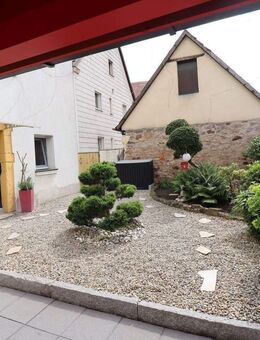 Liebhaberobjekt komfortables Wohnhaus - Leutershausen