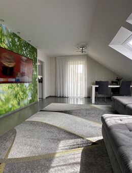 Schöne Dachgeschosswohnung in Renningen - Renningen