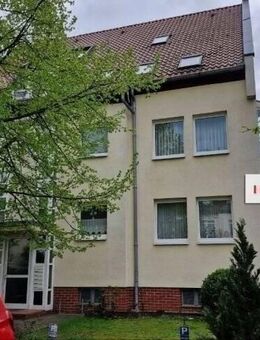 IMMOBERLIN.DE - Attraktive Wohnung mit Balkonloggia in Südrichtung + Tiefgaragenplatz - Falkensee
