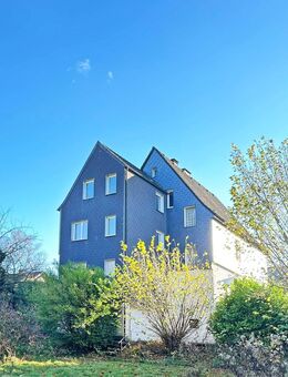 Seltene Gelegenheit Dreifamilienhaus auf prachtvollem Grund in Oberdahlhausen - Bochum