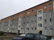 3-Raum-Wohnung im Stadtgebiet West in Neubrandenburg zu vermieten ++1. Obergeschoss++ - Neubrandenburg