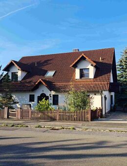 Stilvolles Zweifamilienhaus in Stein (Deutenbach) bei Nürnberg - provisionsfrei - - Stein (Bayern)
