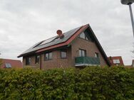 Maisonettewohnung, Balkon, Garten und Carport im 2-Familienhaus, KEINE Heizkosten, da Photovoltaik, Erdwärme und Wärmepumpe - Werther (Westfalen)