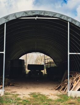 Rundbogenhalle - NEU - weiß - 91,5m² - Lagerhalle für Holz, Stroh, Heu - Unterstand für Tiere - Garage für Traktor, Boot, Auto - Hamburg