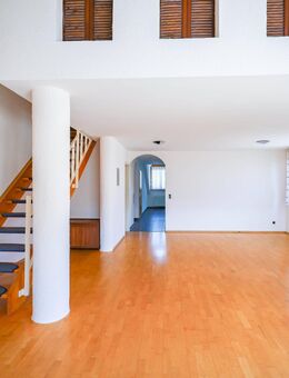 Großzügige 5-Zimmer Maisonettewohnung mit 2 Stellplätzen in ruhiger Lage - Rheinfelden (Baden)