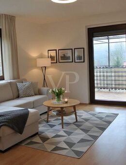 Attraktive 2-ZKB-Wohnung mit EBK, Tageslicht-Duschbad & Pkw-Stellplatz !!! - Idar-Oberstein