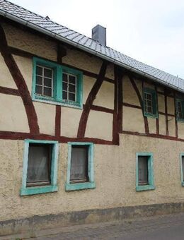 Handwerker aufgepasst! Historisches sanierungsbedürftiges Fachwerkhaus mit Anbau + viel Baumaterial - Rech
