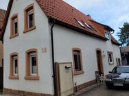 Einfamilienhaus mit Nebengebäuden --RESERVIERT-- - Bellheim