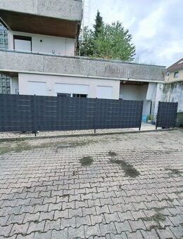 Gemütliche 2 Zimmer-Wohnung mit neu renovierter Terrasse (2025) inklusive Stellplatz - Straubenhardt