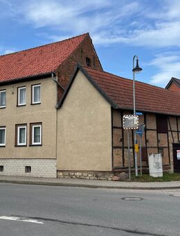 Einfamilienhaus für Handwerker mit Hof und Nebengelass in Schlanstedt bei Halberstadt - Huy