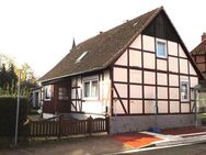 *** Modernisiertes Fachwerkhaus mit Doppelgarage und Garten *** - Bahrdorf