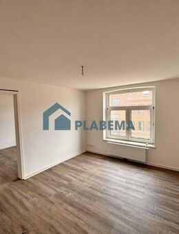 Renovierte 3- Zimmer- Wohnung mit Einbauküche nähe Helios- Klinik - Schwerin