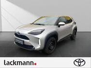 Toyota Yaris Cross, 1.5 Hybrid Team D, Jahr 2022 - Wuppertal