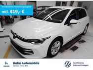 VW Golf, 1.5 VIII eTSI Life CarConnect, Jahr 2024 - Göppingen