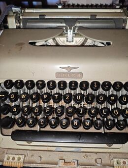 Adler Primus Schreibmaschine - Itzehoe