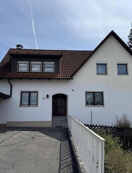 Wohnhaus mit großen Garten und viel Platz für die ganze Familie - Hohenfels (Bayern)