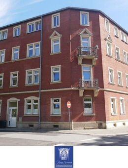 Optimal geschnittene Dachwohnung mit Blick, großer Küche und Tageslichtbad! - Riesa