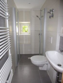 Komplettsanierung, 2-Raum-Wohung mit Dusche in Unterwellenborn - Unterwellenborn