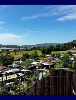 NEU*NEU*NEU!! 2 Zimmer + Tageslichtbad mit Dusche + neuer Boden + Balkon mit herrlichem Ausblick - Singen (Hohentwiel)