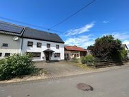 Modernes Landleben, im ehemaligen Bauernhaus, mit Charme und großen Nebengebäuden - Lichtenborn