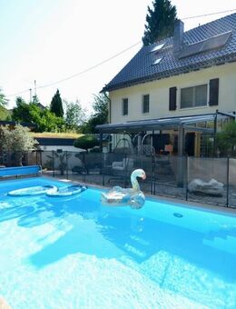 Exklusives Einfamilienhaus mit Wellnessoase im Garten. - Völklingen