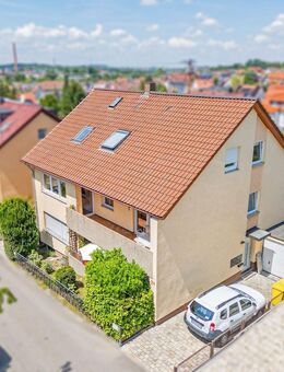 Charmantes 3-Familienhaus in ruhiger Wohnlage mit schönem Garten und zwei Garagen - Winnenden