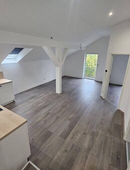 Charmante 2-Zimmer Dachgeschosswohnung mit großer Wohnküche - Ihr Investment in Barbing - Barbing