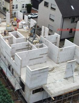 Luxuriöse Penthousewohnung im Herzen von Bünde - exklusive Architektur - 173m² - Dachterrasse, Fahrstuhl - Bünde