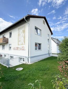 Mehrgenerationenhaus mit genehmigter Aufstockung & wohnlichem Kellerbereich - Baiersdorf