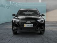 Audi Q8, 50 Advanced qu, Jahr 2023 - München