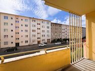 Zweizimmerwohnung in Berlin-Moabit mit Balkon, Aufzug und Keller zum Sanieren - Berlin