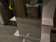Bad Schrank mit Spiegel - Berlin