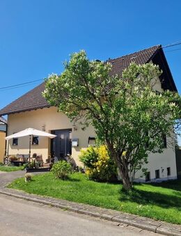 Einfamilienhaus mit Doppelgarage und großem Grundstück zwischen Hachenburg und Altenkirchen! - Giesenhausen