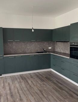 +++SOMMERATKON+++ 2 Monate Kaltmietfrei!!! ERSTBEZUG - EXKLUSIVES LOFT - neue moderne EBK, hochenergiesparend inkl. Gartenanteil und Carport - Limbach-Oberfrohna