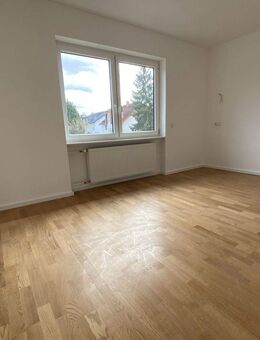 Ihr neues zu Hause: 2 Zimmer-Wohnung im 1.OG in zentraler Lage von Mörfelden - Mörfelden-Walldorf