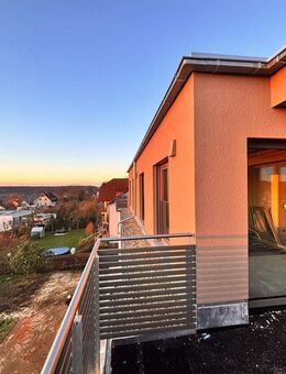 Neubau-Penthouse mit 5 % AfA – KfW-55 - Dachterrasse, Top-Rendite - Memmelsdorf