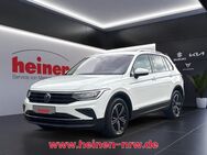 VW Tiguan, 2.0 TDI Active, Jahr 2022 - Werne