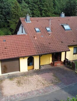 Landleben pur - Mehrgenerationenhaus mit Bachlauf und großem Garten - Selchenbach