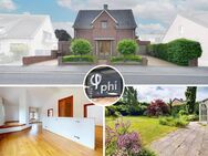 PHI AACHEN: Freistehendes Architektenhaus mit zwei Garagen in begehrter Lage von Herzogenrath! - Herzogenrath