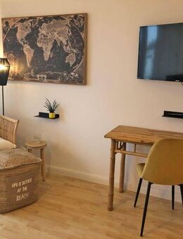 Luxus und Qualität auf kleinstem Raum: Modern ausgestattete 1-Zimmer-Wohnung mit Balkon in Szenelage am Winterhuder Marktplatz - Hamburg