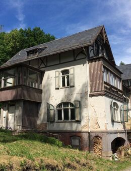 2 Denkmalgeschütze Villen der ehem. Patentpapierfabrik in Amtsberg südlich von Chemnitz auf 3.470 m² - Amtsberg
