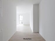 Reihenhaus + provisionsfrei + - Düren