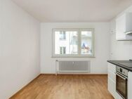 Direkt vom Eigentümer: helle und großzügige Wohnung mit Hinterhofflair - München