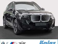 BMW iX, 1 xDrive30 M Sportpaket M-Paket H&K, Jahr 2024 - Kottenheim