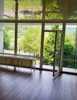 Gepflegte 3-Zimmer-Eigentumswohnung mit Balkon und Moselblick in Trier - Trier