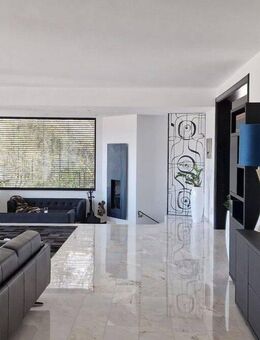 Exclusive Architektenvilla mit Wellness-Bereich und Privatkino - Trier