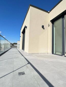 *Siegburg: "Two in One" Erstbezug Großzügige 6 Zimmer mitten in der Stadt* - Siegburg