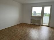 Helle 3-Zimmerwohnung mit Balkon - Offenbach (Main)
