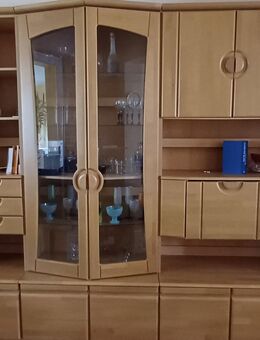 Wohnzimmerschrank Buche, Fronten massiv - Duisburg